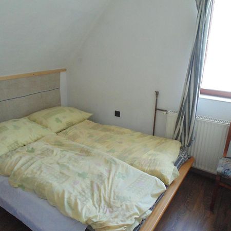 Huta Vendeghaz Hotel Kishuta Eksteriør billede